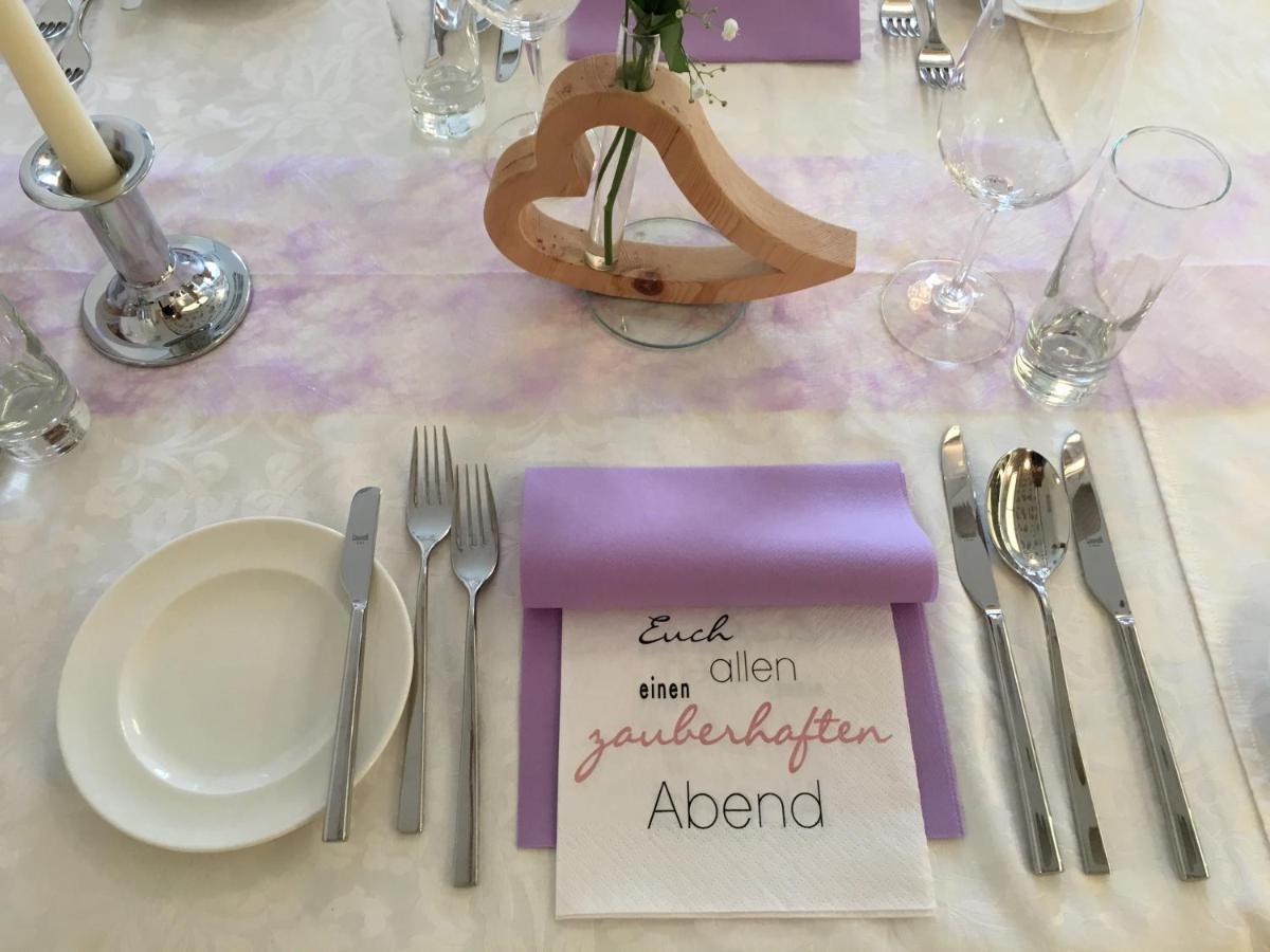 Restaurant - Cafe - Pension Hassler Берг им Драутал Екстериор снимка